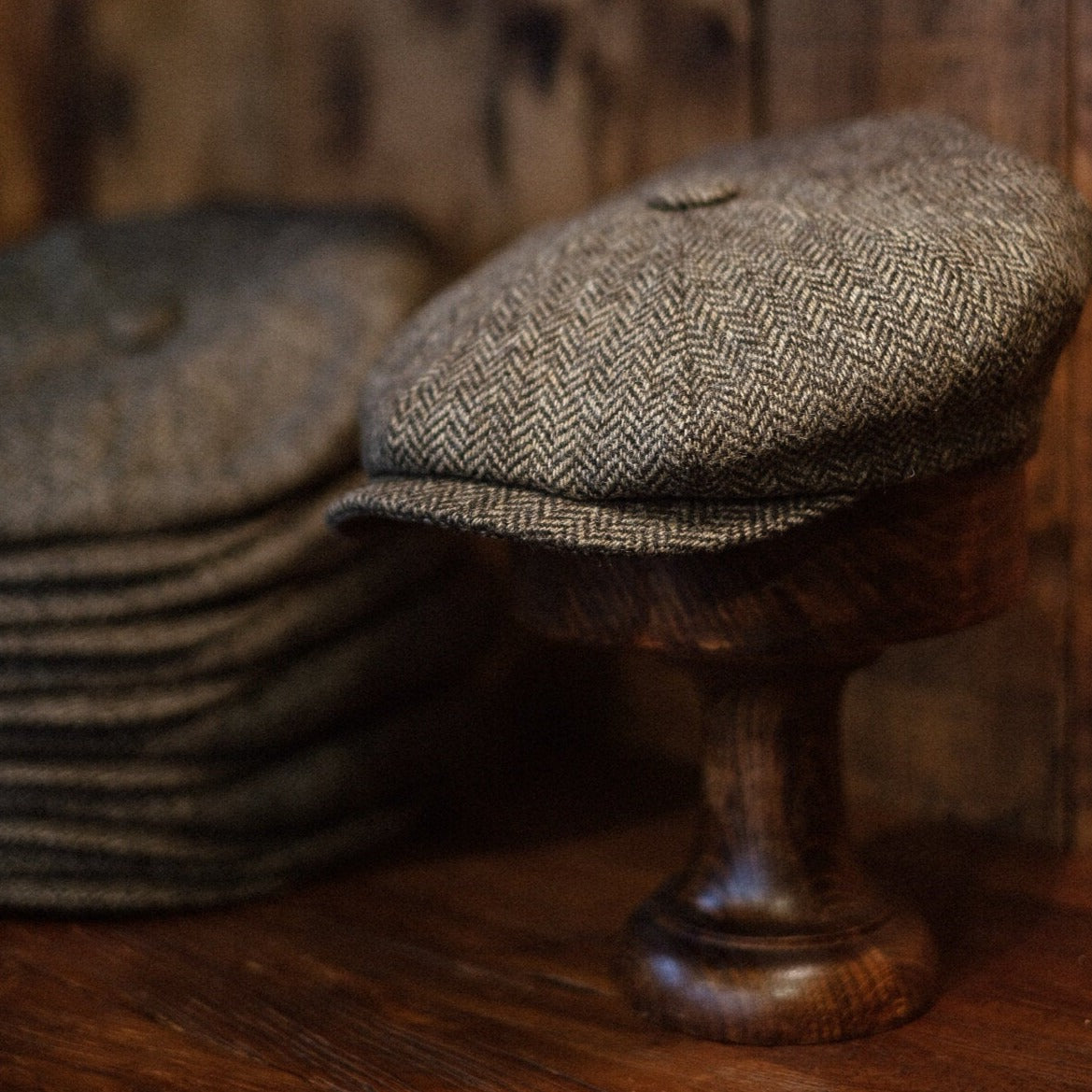 Eight Piece Herringbone Wool Retro Newsboy Cap-Light Brown - Image 4